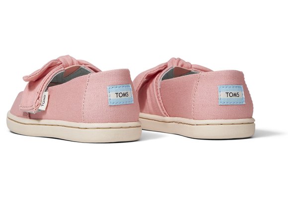 ΕΣΠΑΝΤΡΙΓΙΕΣ TOMS ΓΙΑ ΚΟΡΙΤΣΙΑ