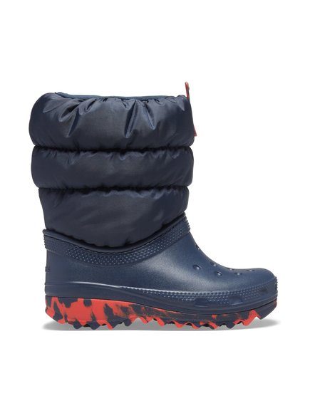 ΠΑΙΔΙΚΑ ΣΚΟΥΡΑ ΜΠΛΕ ΠΑΠΟΥΤΣΙΑ ΧΙΟΝΙΟΥ CROCS CLASSIC NEO PUFF ΓΙΑ ΑΓΟΡΙΑ – ΣΚΟΥΡΟ ΜΠΛΕ