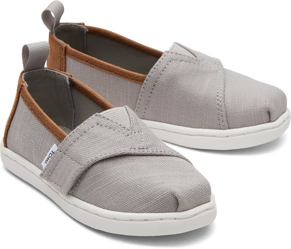 ΠΑΠΟΥΤΣΙΑ TOMS ΓΙΑ ΑΓΟΡΙΑ