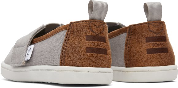 ΠΑΠΟΥΤΣΙΑ TOMS ΓΙΑ ΑΓΟΡΙΑ