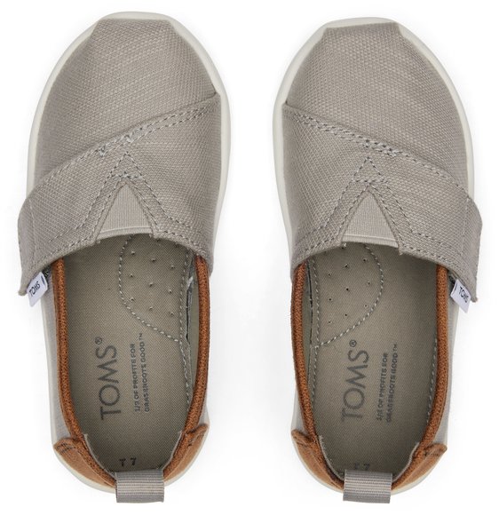 ΠΑΠΟΥΤΣΙΑ TOMS ΓΙΑ ΑΓΟΡΙΑ