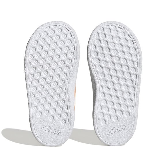ΠΑΠΟΥΤΣΙΑ ADIDAS ΓΙΑ ΑΓΟΡΙΑ