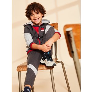 ΠΑΙΔΙΚΗ ΑΘΛΗΤΙΚΗ ΖΑΚΕΤΑ ΓΙΑ ΑΓΟΡΙΑ