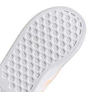 ΠΑΠΟΥΤΣΙΑ ADIDAS ΓΙΑ ΑΓΟΡΙΑ